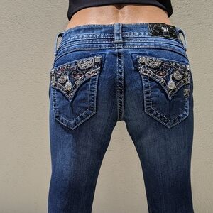 Miss me size 27 signature boot cut jeans